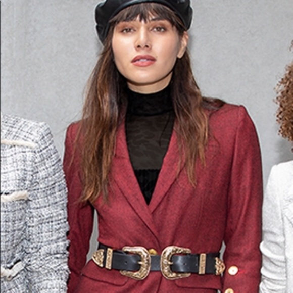 bb Accessories - BB black vegan leather and gold belt!